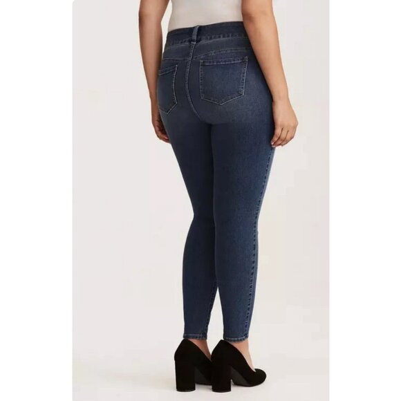 NEW! Torrid Premium 3 Button Waist Closure Jeggings Denim Jeans Blue SZ 12 - Picture 3 of 9